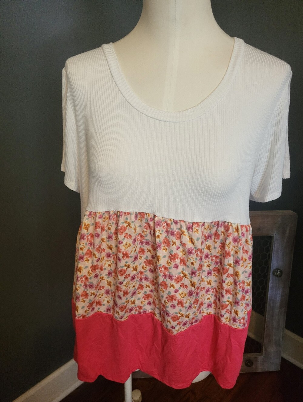 White Ribbed Short Sleeve Top with Floral and Coral Panels
